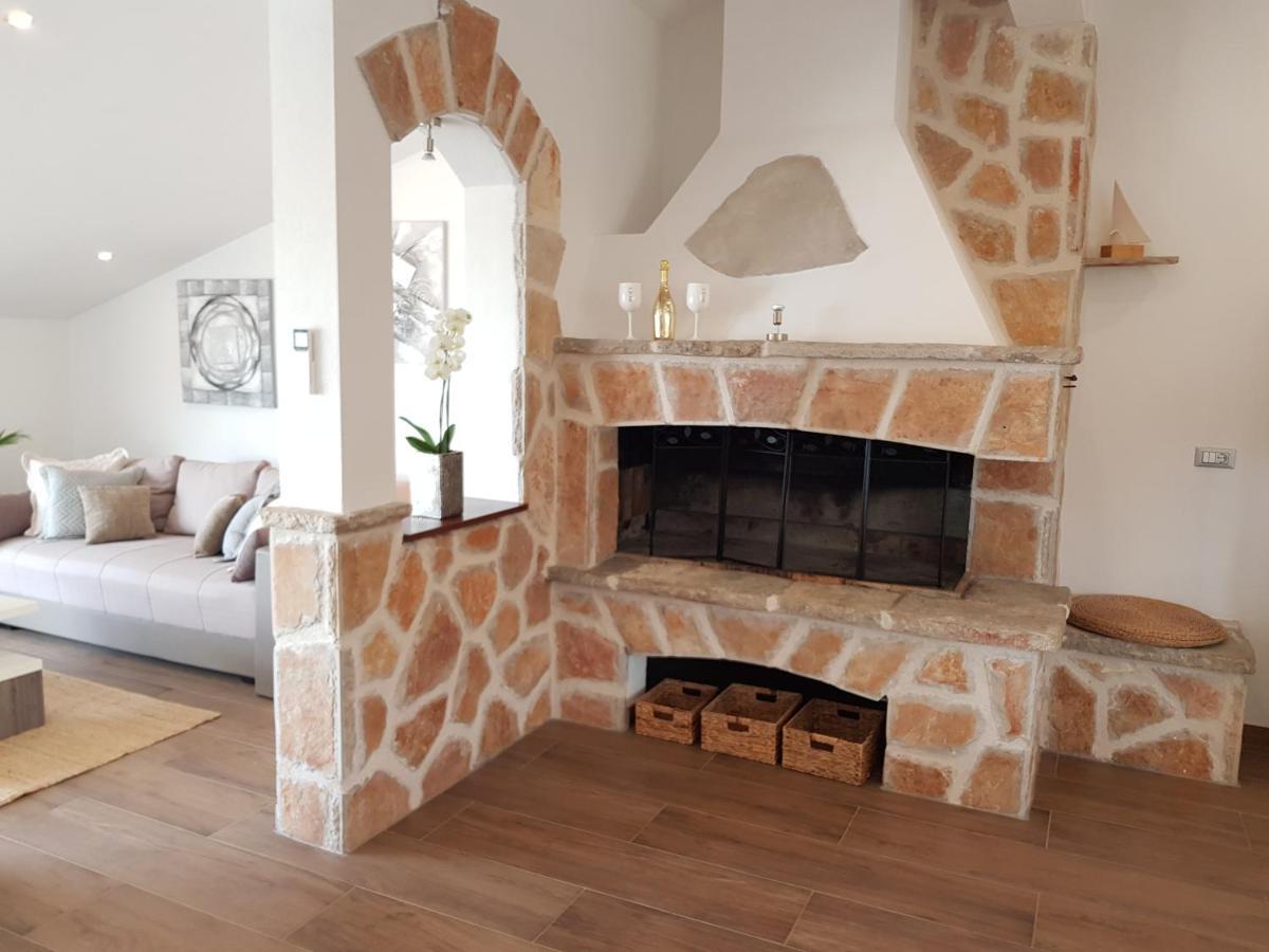 Apartments Huljic Hvar Town Bagian luar foto
