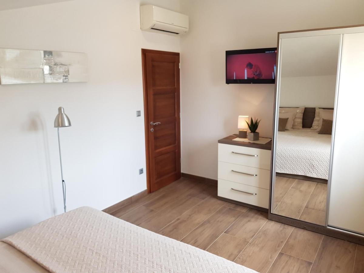 Apartments Huljic Hvar Town Bagian luar foto