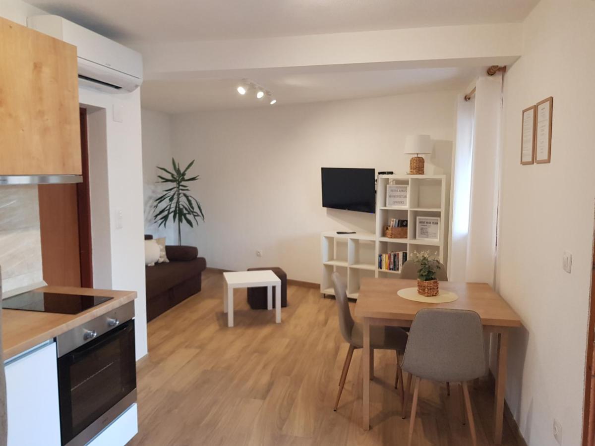 Apartments Huljic Hvar Town Bagian luar foto