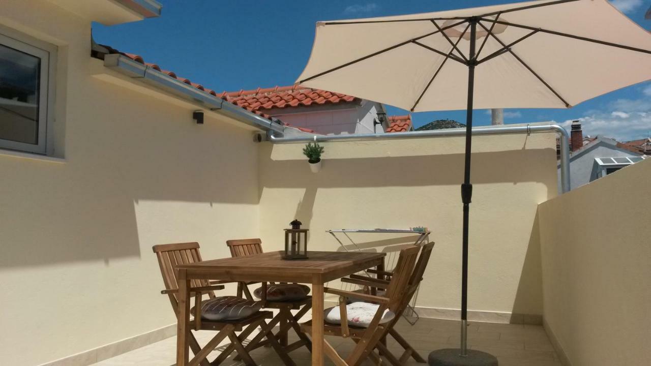 Apartments Huljic Hvar Town Bagian luar foto